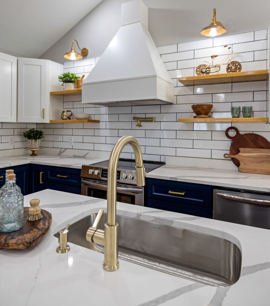 White countertop with grey veins in a contemporary kitchen — reference image